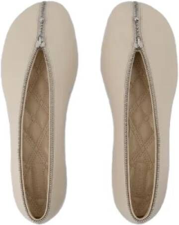 Burberry Leather flats White Dames