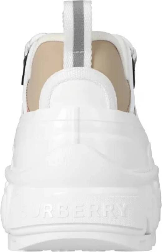 Burberry Leather sneakers Beige Heren