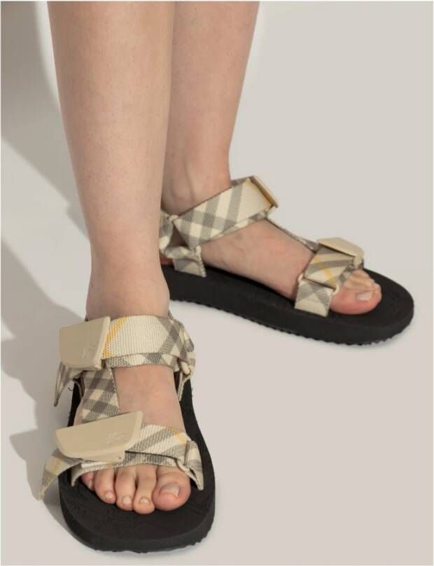 Burberry Trek Sandalen Beige Dames