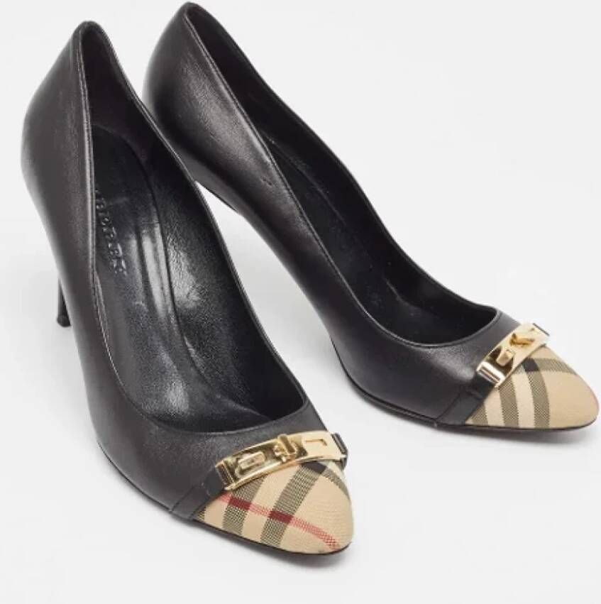 Burberry Vintage Pre-owned Canvas heels Black Dames