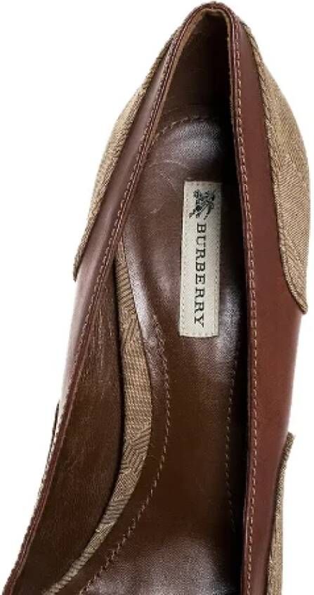 Burberry Vintage Pre-owned Canvas heels Brown Dames