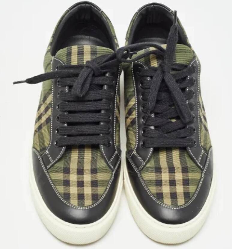 Burberry Vintage Pre-owned Canvas sneakers Multicolor Dames