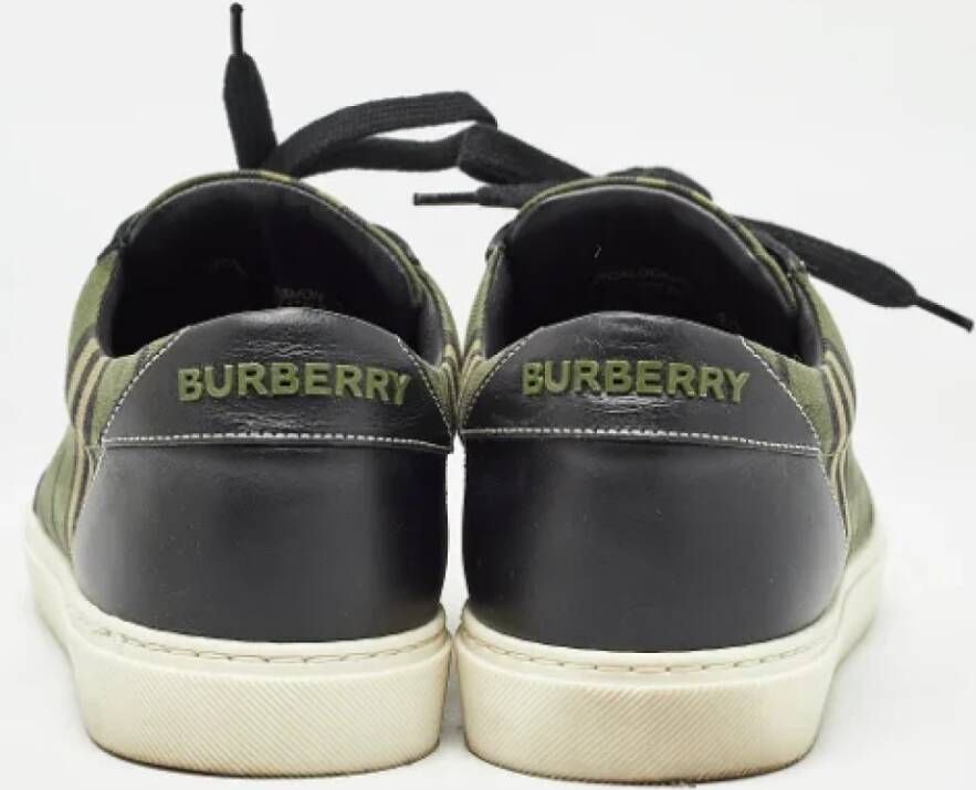 Burberry Vintage Pre-owned Canvas sneakers Multicolor Dames