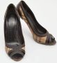 Burberry Vintage Pre-owned Coated canvas heels Beige Dames - Thumbnail 4