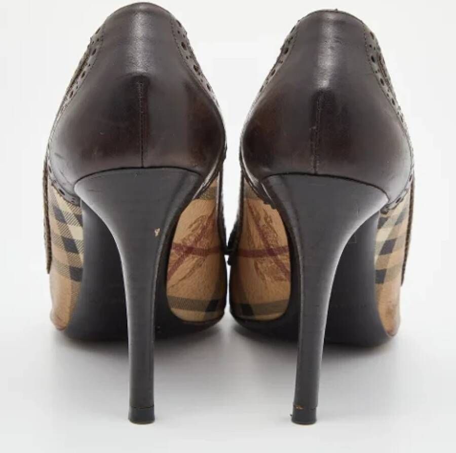 Burberry Vintage Pre-owned Coated canvas heels Beige Dames