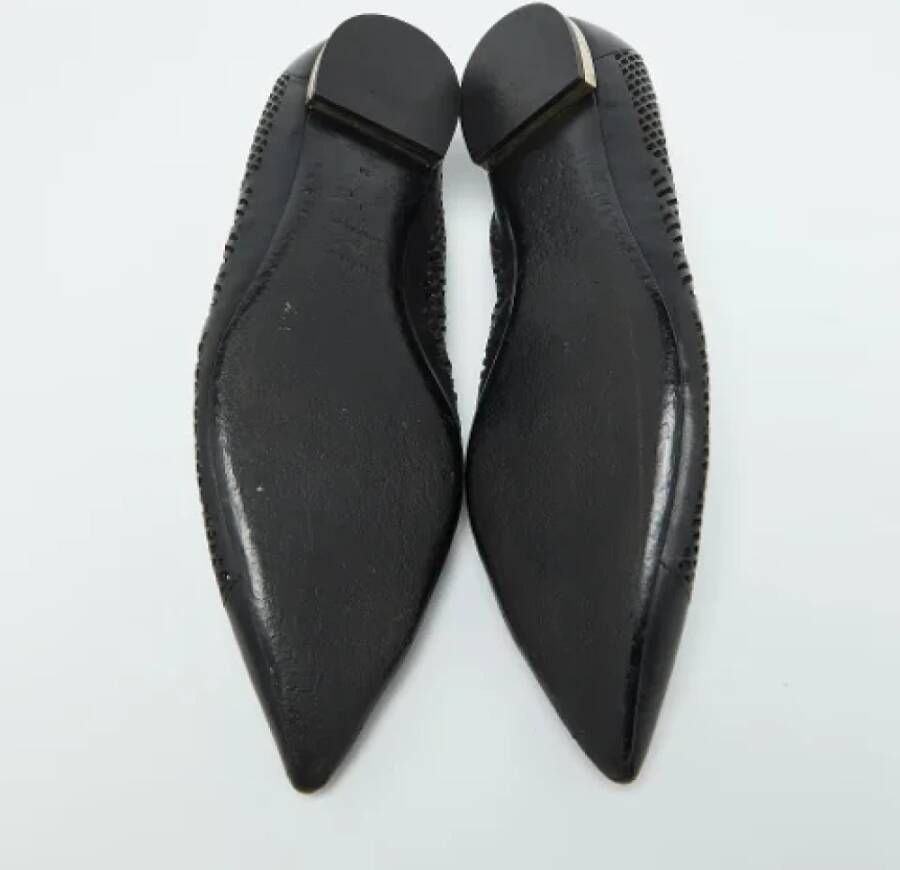 Burberry Vintage Pre-owned Leather flats Black Dames