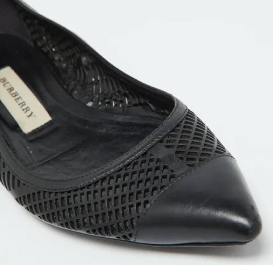 Burberry Vintage Pre-owned Leather flats Black Dames