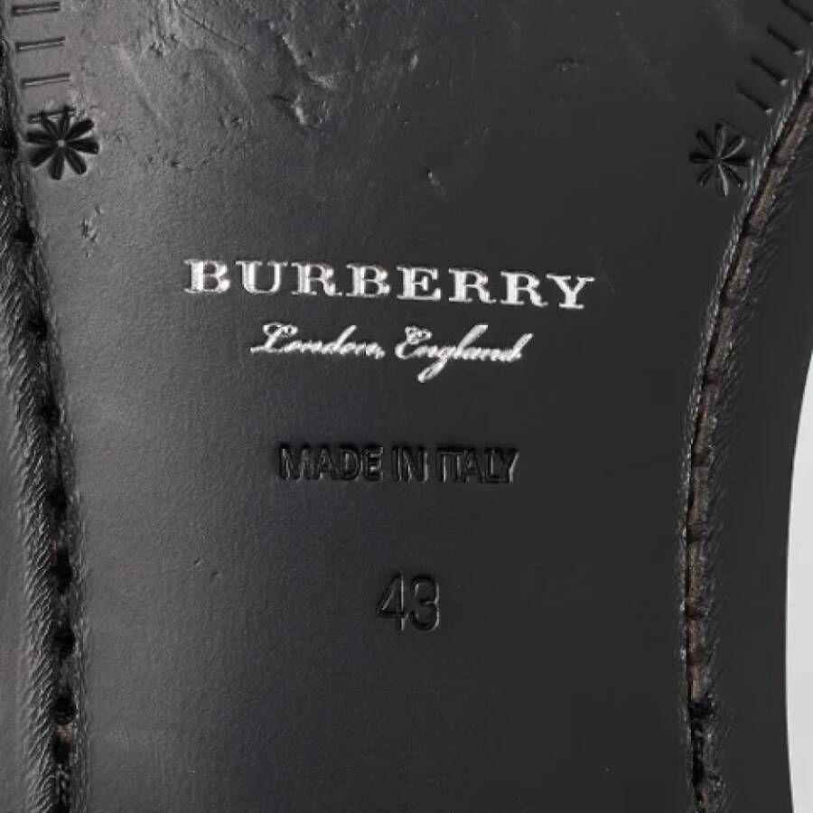 Burberry Vintage Pre-owned Leather flats Brown Heren