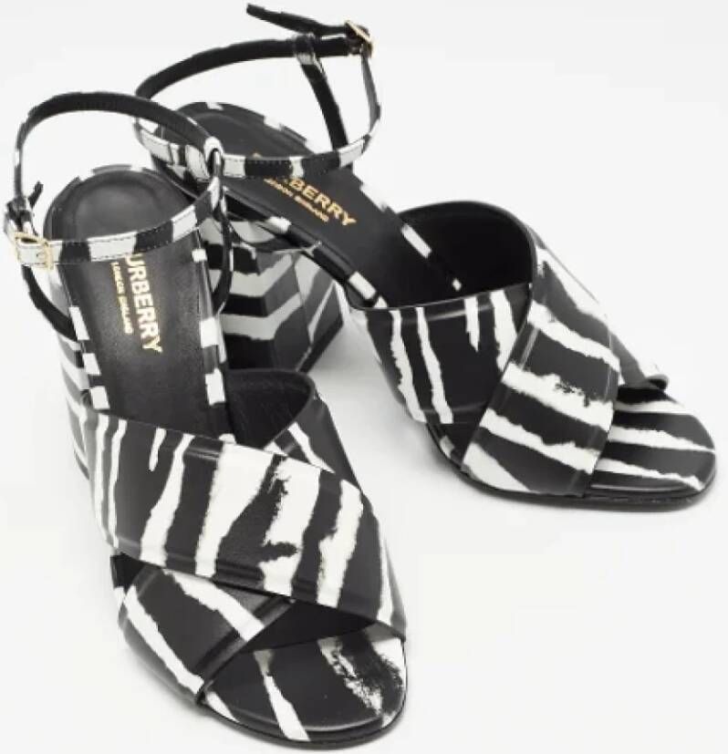 Burberry Vintage Pre-owned Leather sandals Black Dames