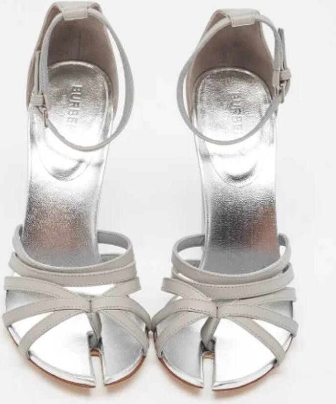 Burberry Vintage Pre-owned Leather sandals Gray Dames