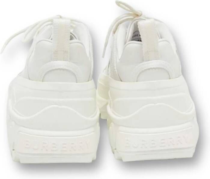 Burberry Witte canvas en leren lage sneakers White Dames