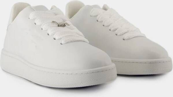 Burberry Witte leren boxsneakers Gestructureerd kalfsleer White Dames