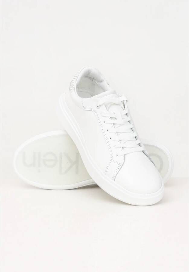 Calvin Klein Jeans Witte Sneakers Eenvoudig Ontwerp Elegant Details White Heren