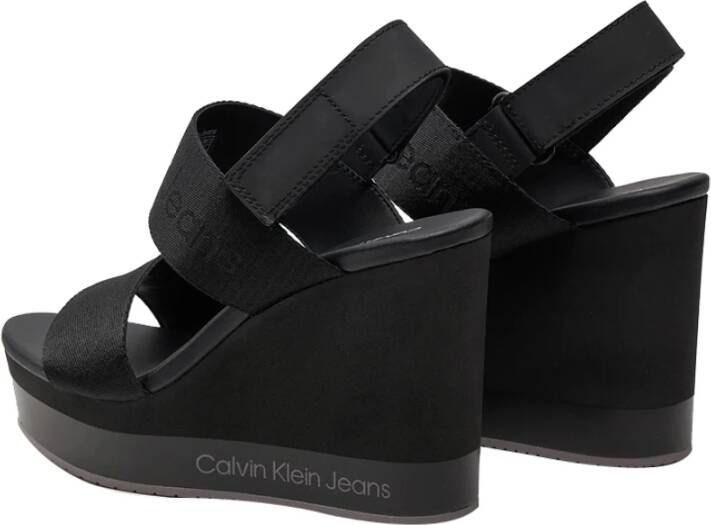 Calvin Klein Zwarte Gekruiste Band Wig Sandalen Black Dames