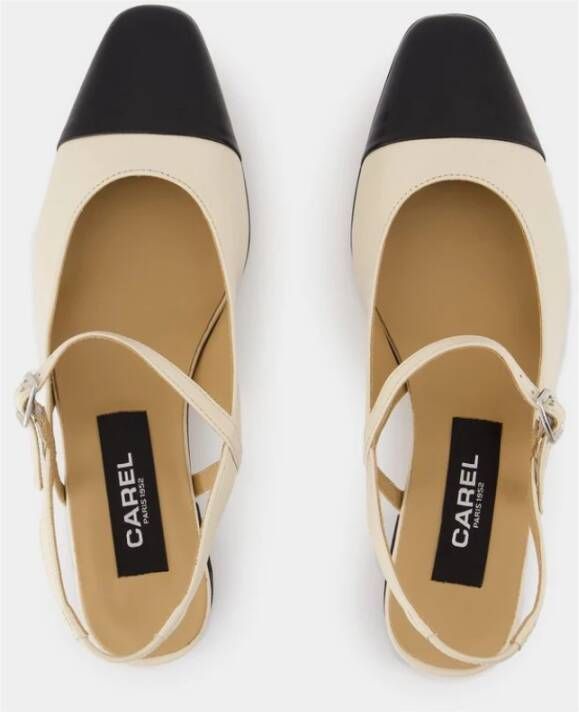 Carel Beige Patent Leren Platte Schoenen Beige Dames