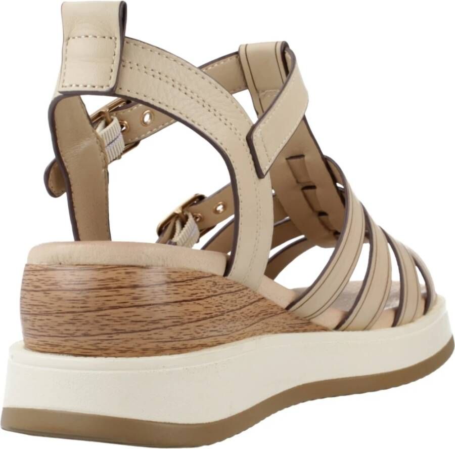 Carmela Modieuze Wedges Schoenen voor Vrouwen Beige Dames