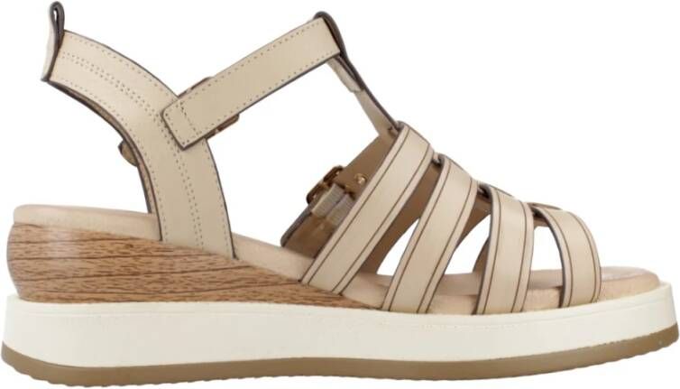 Carmela Modieuze Wedges Schoenen voor Vrouwen Beige Dames