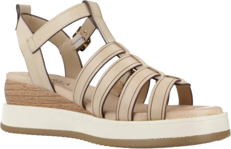 Carmela Modieuze Wedges Schoenen voor Vrouwen Beige Dames