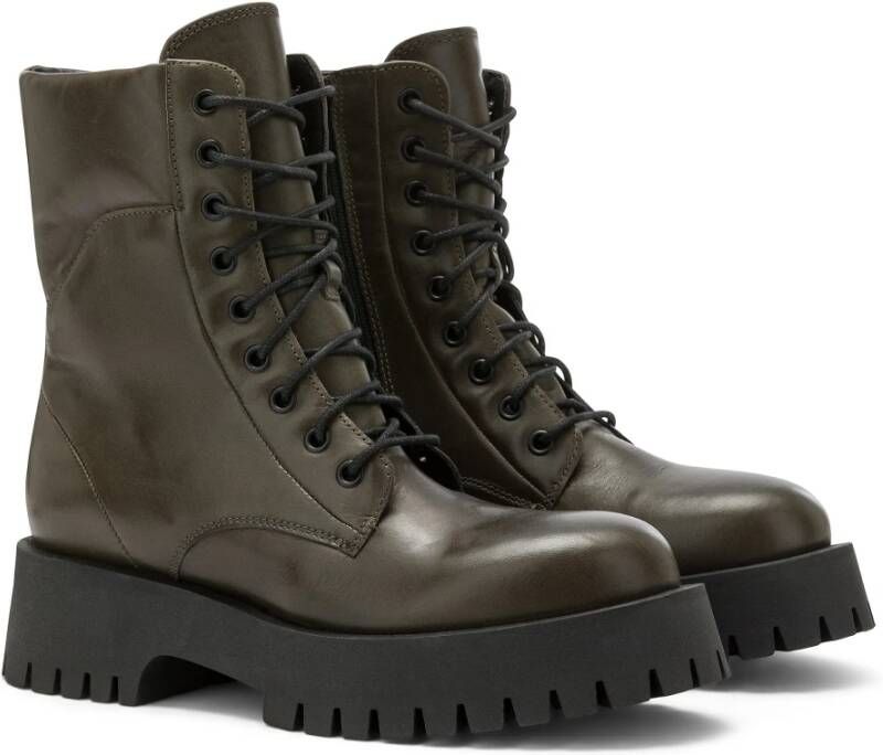 Carmens Chunky Sole Combat Boot voor Urban Look Green Dames