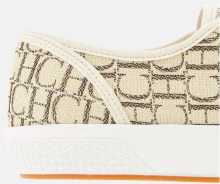 Carolina Herrera Beige Canvas Sneakers met CH Sole Beige Dames