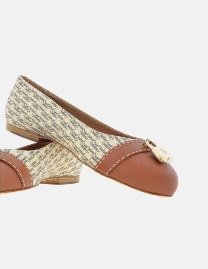 Carolina Herrera Flats Beige Dames