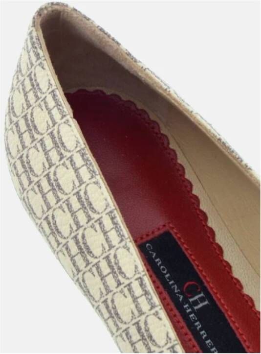 Carolina Herrera Flats Beige Dames