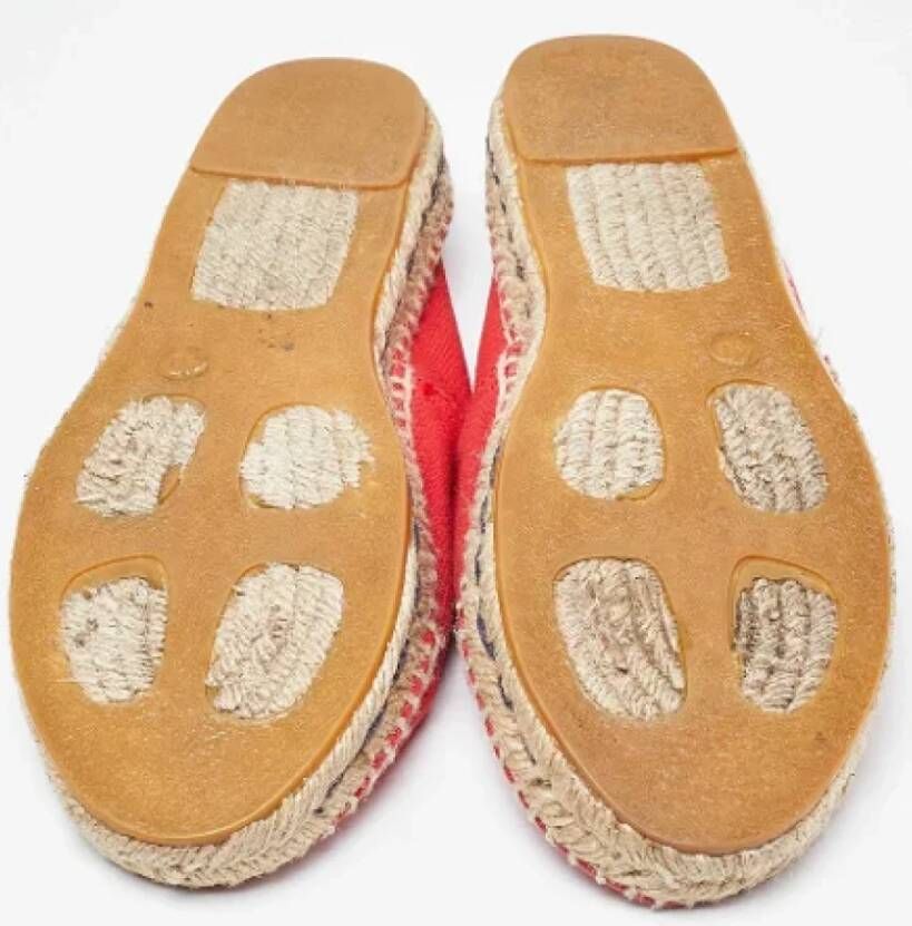 Carolina Herrera Pre-owned Canvas flats Red Dames