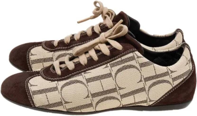 Carolina Herrera Pre-owned Canvas sneakers Brown Dames