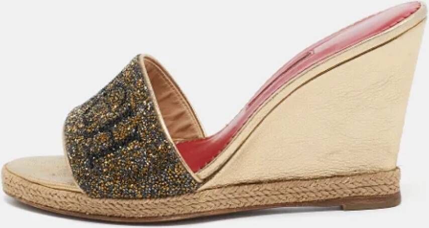 Carolina Herrera Pre-owned Leather espadrilles Yellow Dames