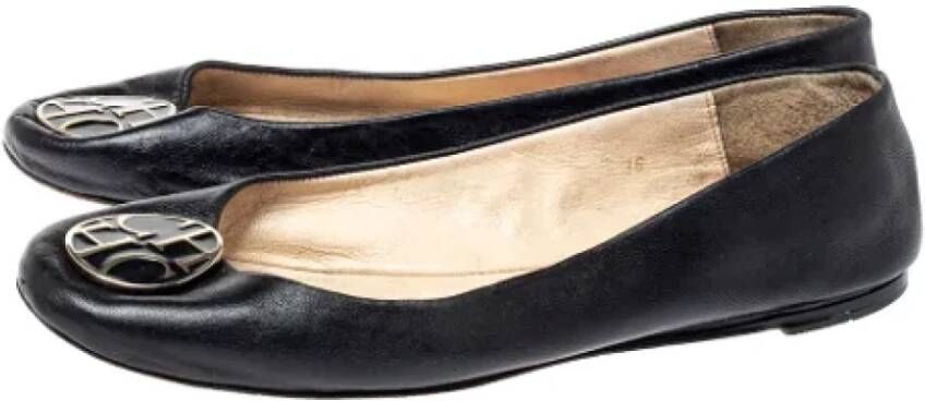 Carolina Herrera Pre-owned Leather flats Black Dames