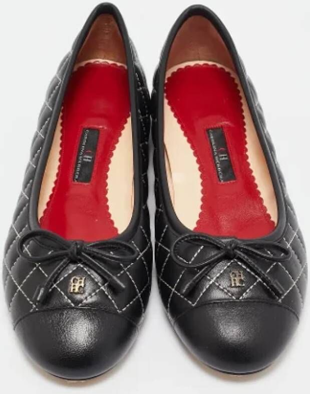 Carolina Herrera Pre-owned Leather flats Black Dames