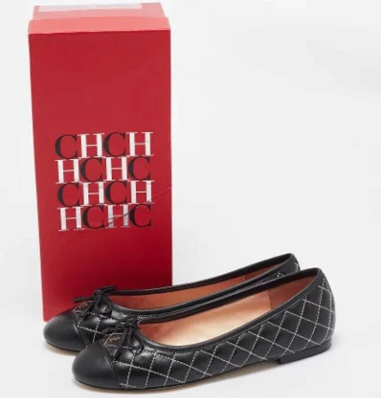 Carolina Herrera Pre-owned Leather flats Black Dames