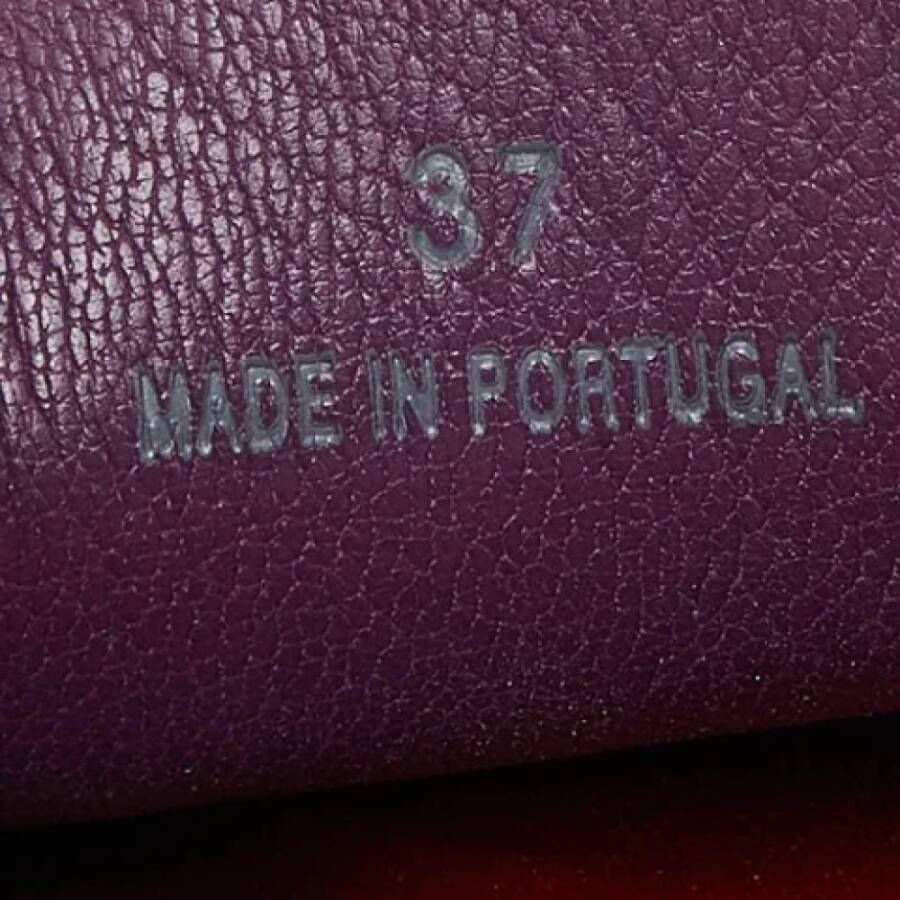 Carolina Herrera Pre-owned Leather flats Purple Dames