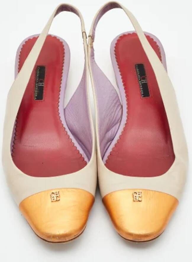 Carolina Herrera Pre-owned Leather heels Beige Dames