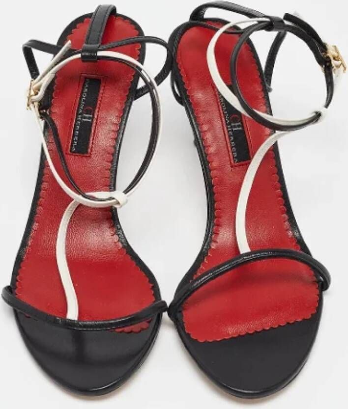 Carolina Herrera Pre-owned Leather sandals Black Dames