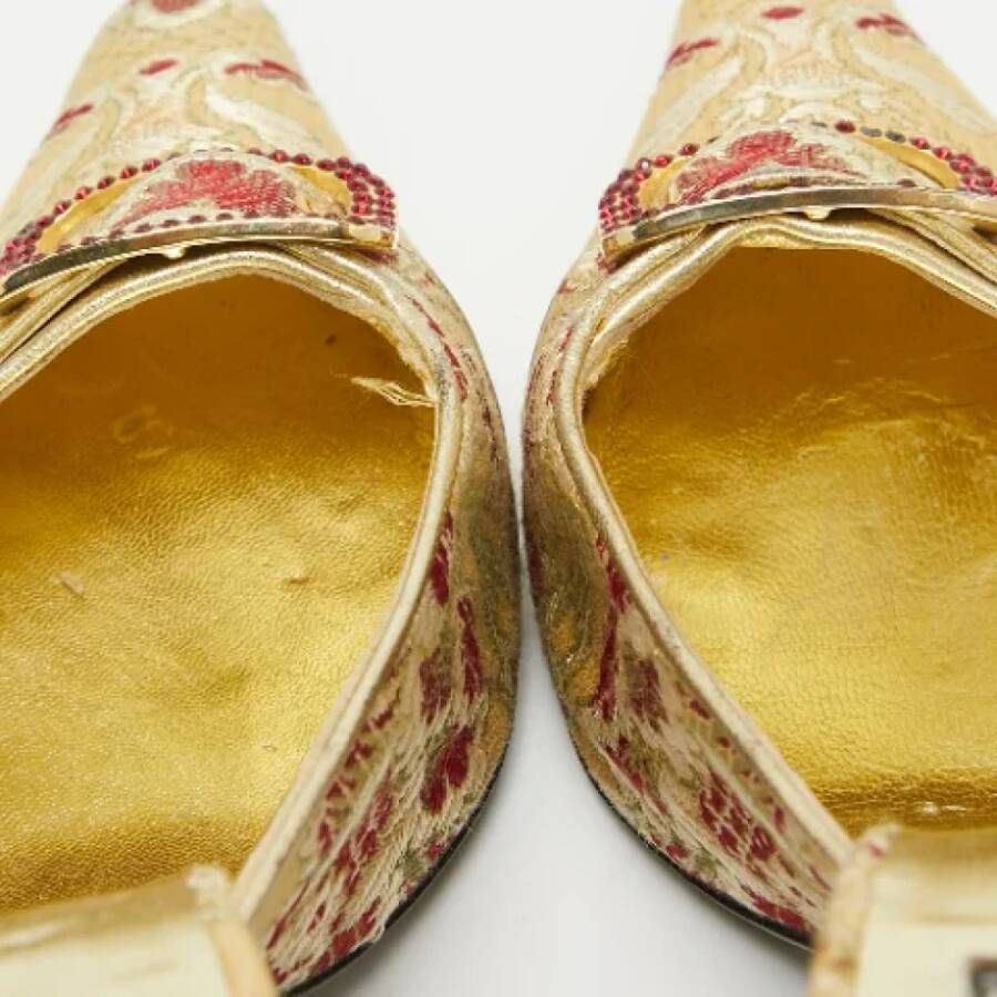 Casadei Pre-owned Fabric sandals Yellow Dames