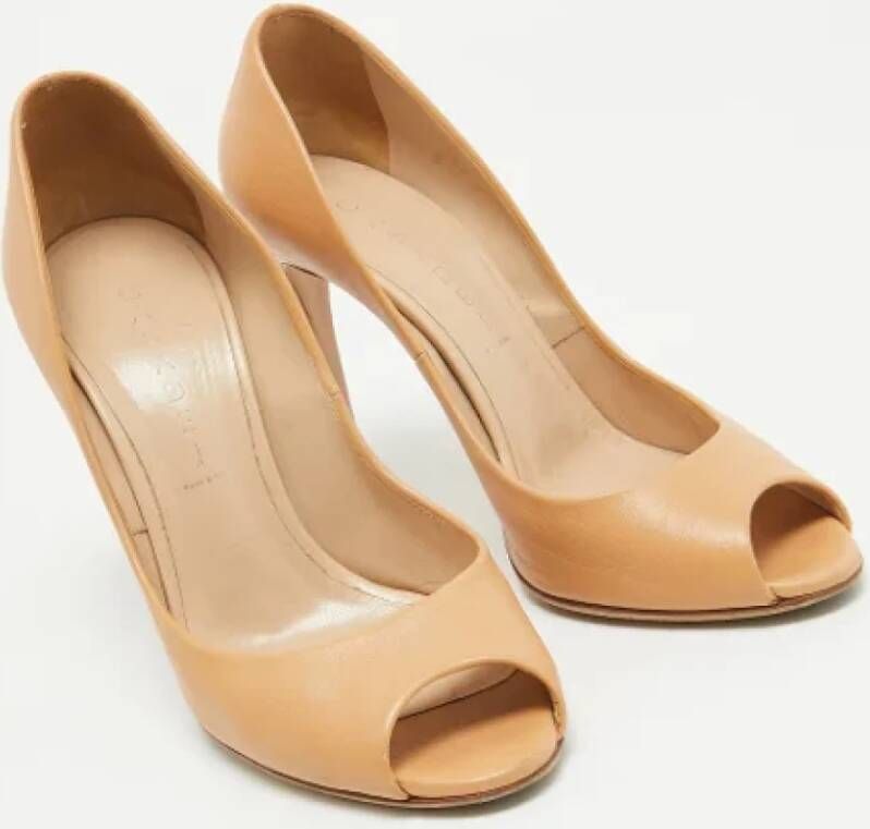 Casadei Pre-owned Leather heels Beige Dames