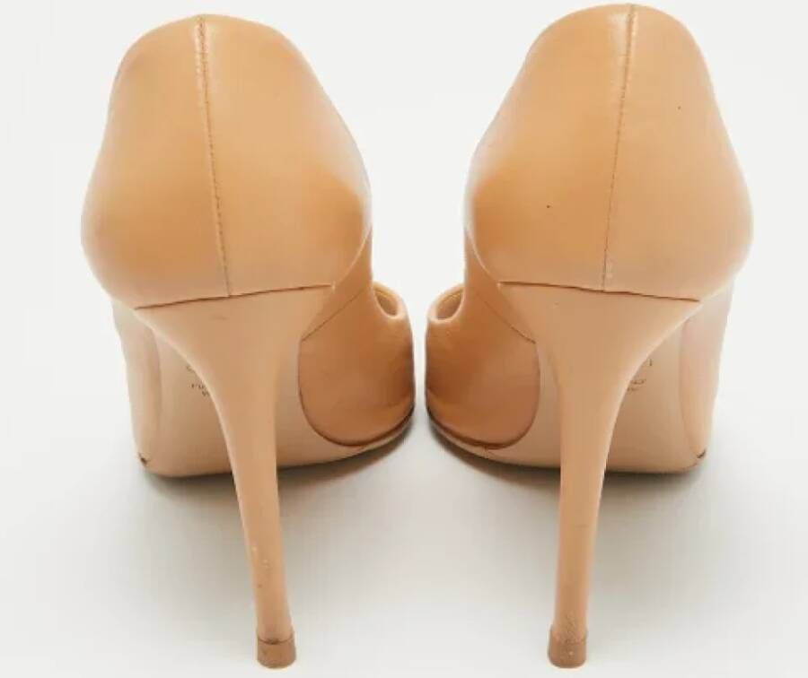 Casadei Pre-owned Leather heels Beige Dames