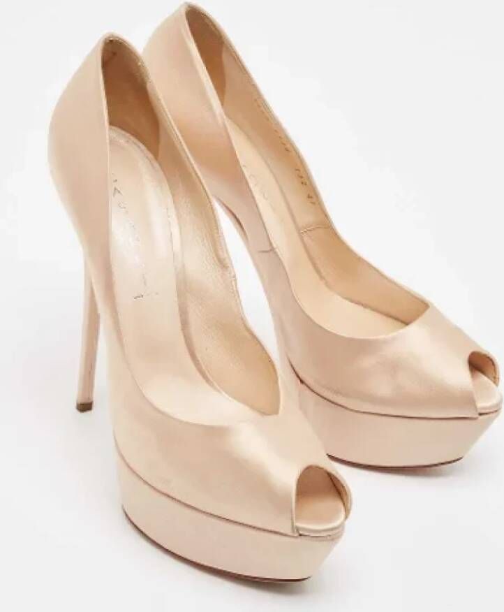 Casadei Pre-owned Satin heels Beige Dames