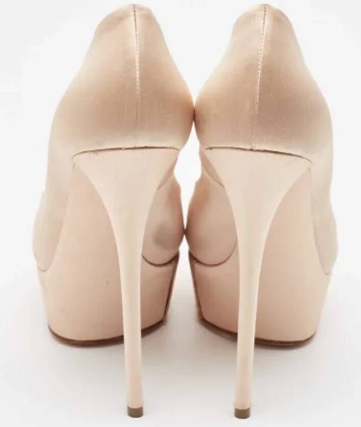 Casadei Pre-owned Satin heels Beige Dames