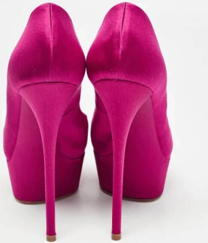 Casadei Pre-owned Satin heels Pink Dames