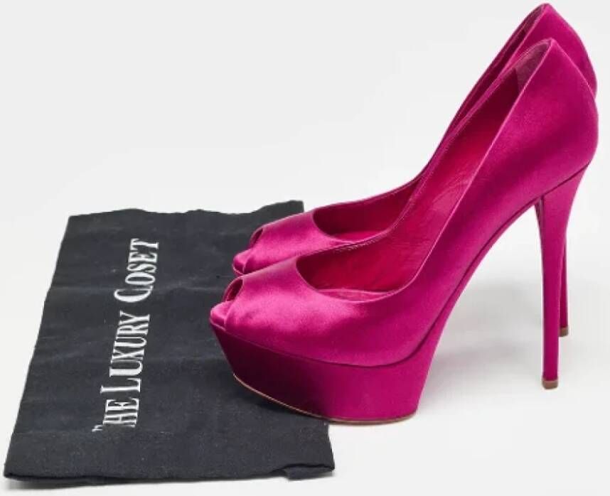 Casadei Pre-owned Satin heels Pink Dames