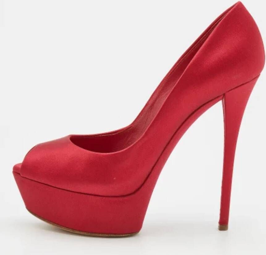 Casadei Pre-owned Satin heels Red Dames