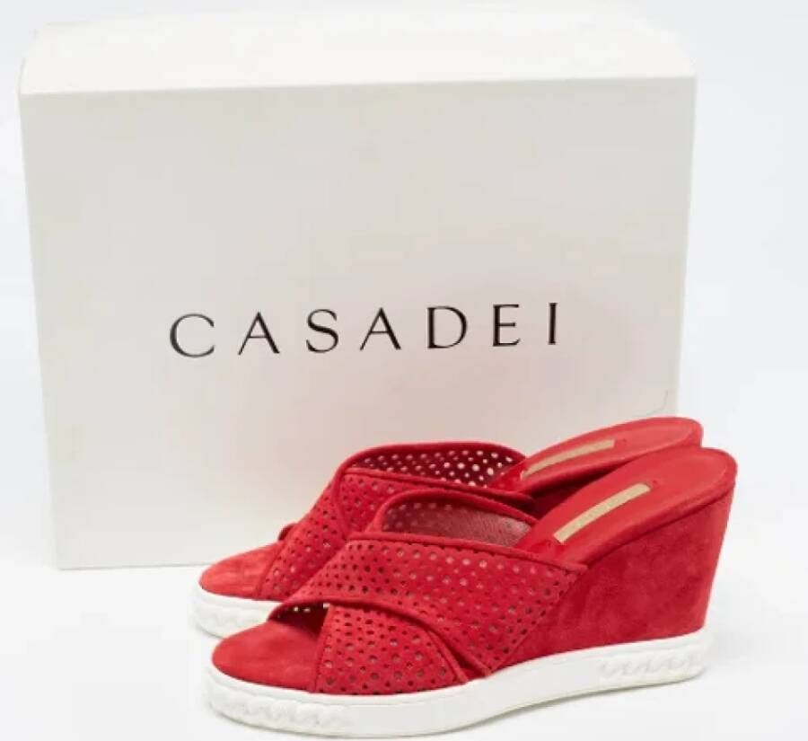 Casadei Pre-owned Suede sandals Red Dames