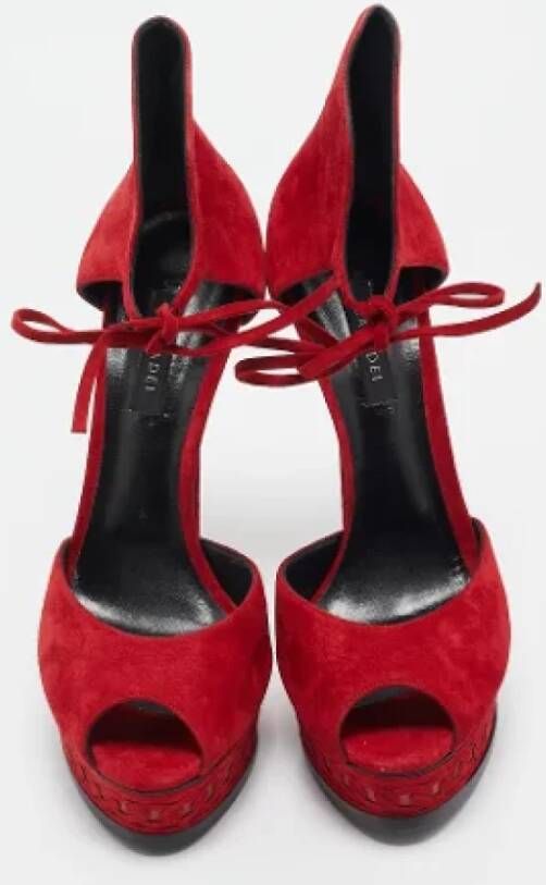 Casadei Pre-owned Suede sandals Red Dames