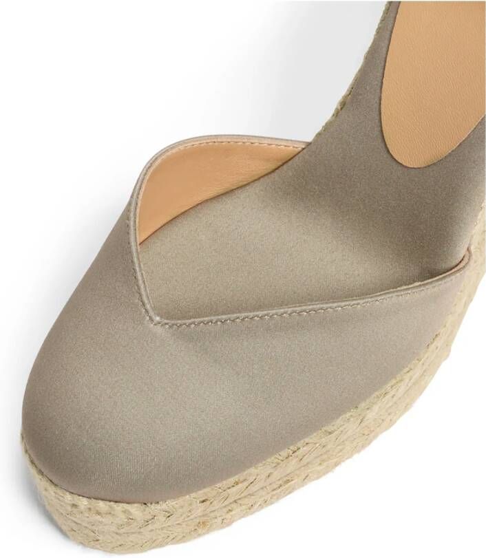 Castañer Chiara sateen espadrilles met striksluiting en 11 cm sleehak met dubbele platform. Beige Dames