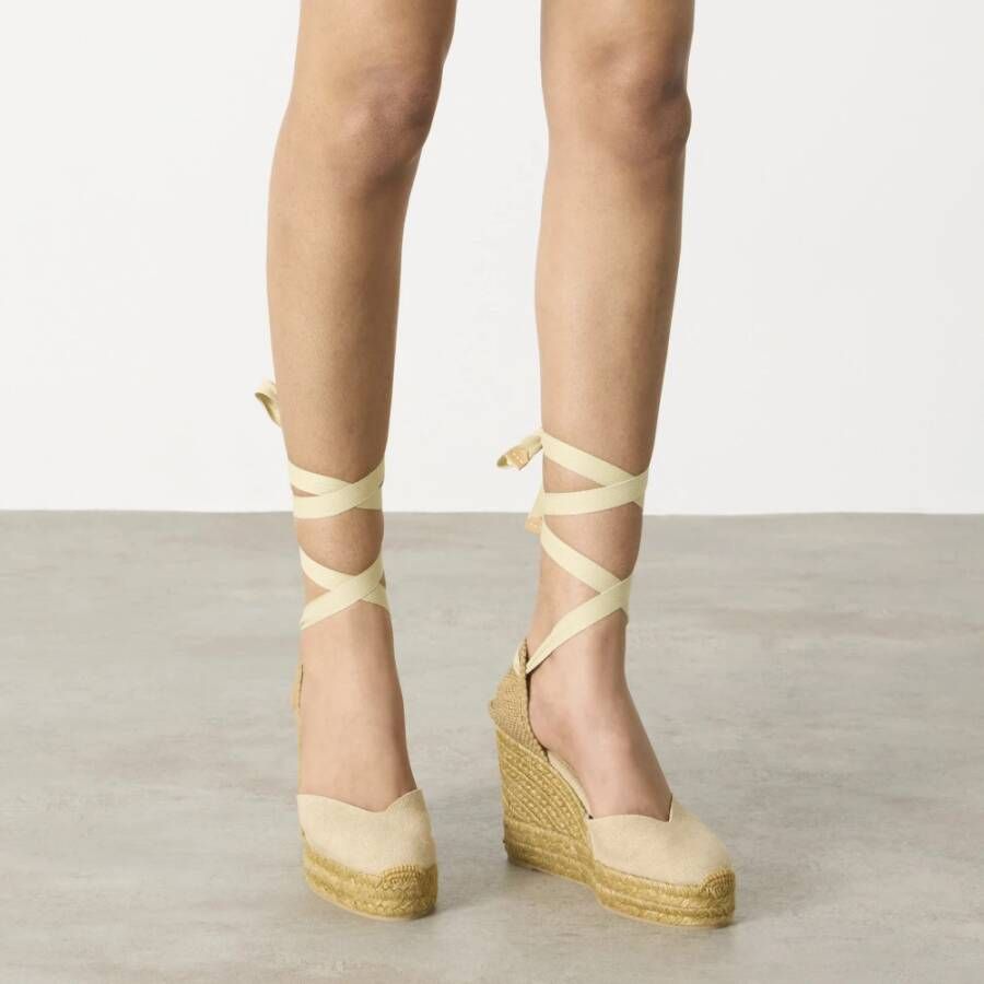 Castañer Espadrilles met 11 cm sleehak. Beige Dames