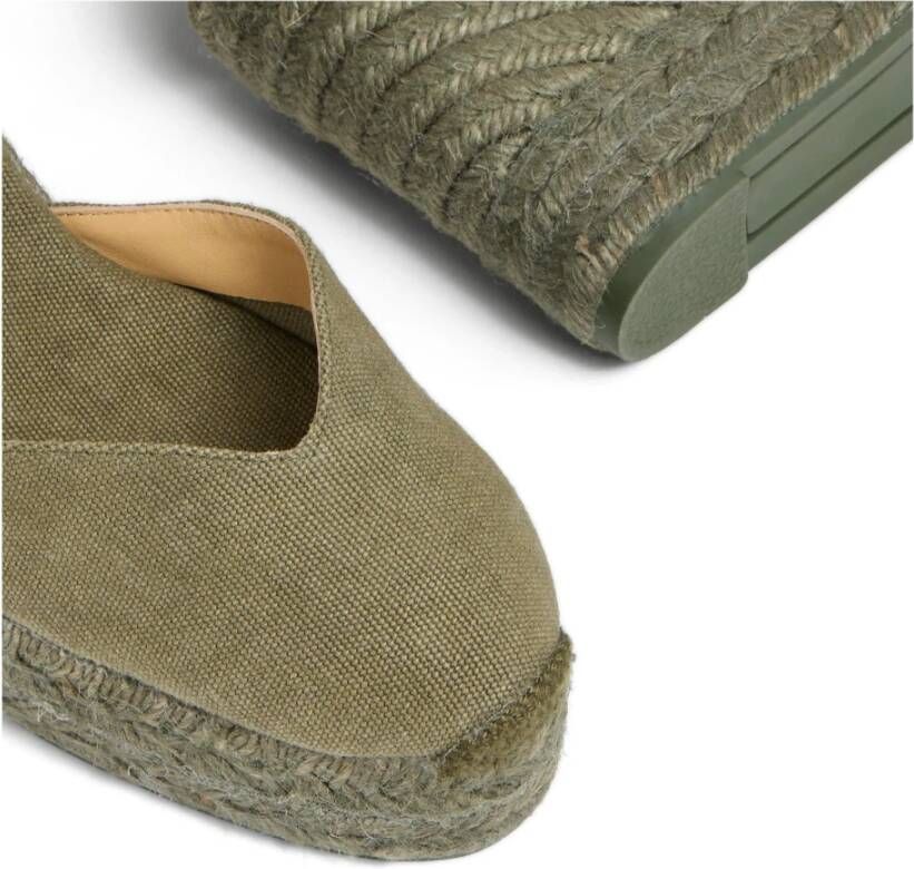 Castañer Espadrilles met 11 cm sleehak. Green Dames