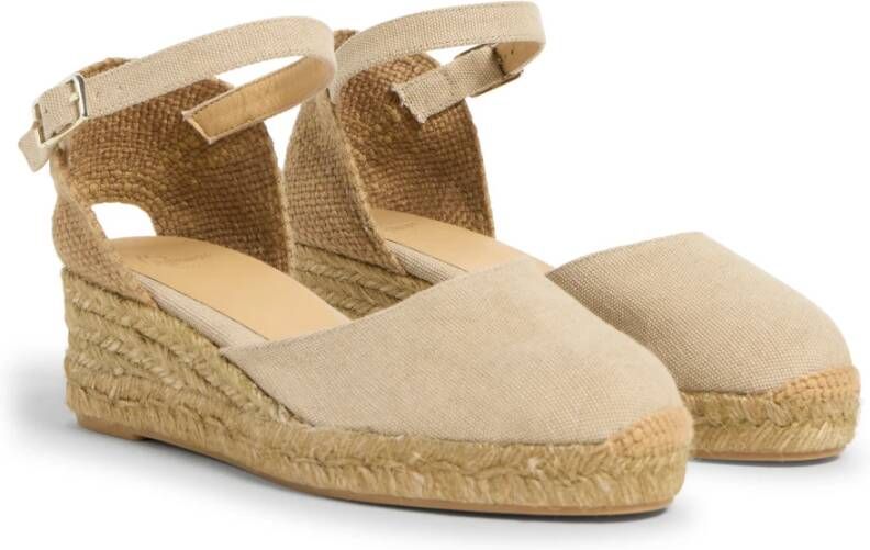 Castañer Espadrilles met 5 cm sleehak. Beige Dames