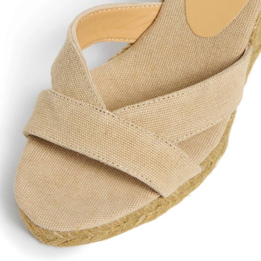 Castañer Espadrilles met 9 cm sleehak. Beige Dames